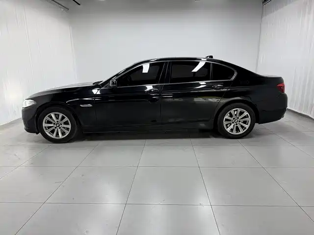BMW 5 Series 2015 — фото 3