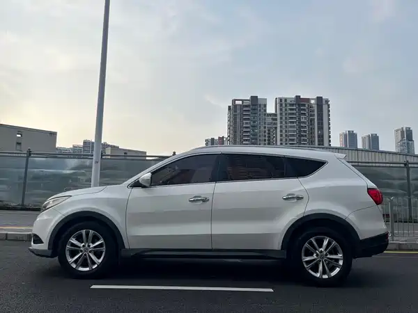 Dongfeng Scenery 580 2017