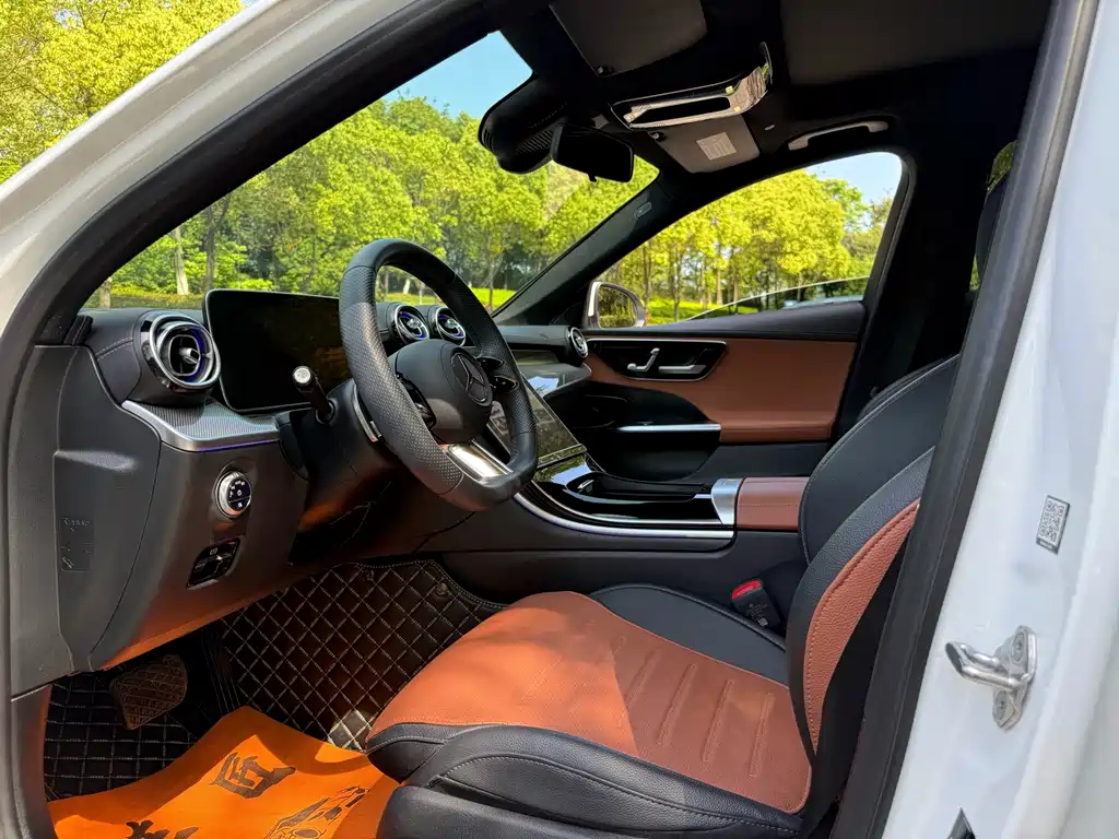 Mercedes-Benz C-Class 2021