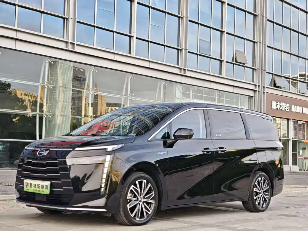 GAC Motor E8 PHEV 2024 — фото 1