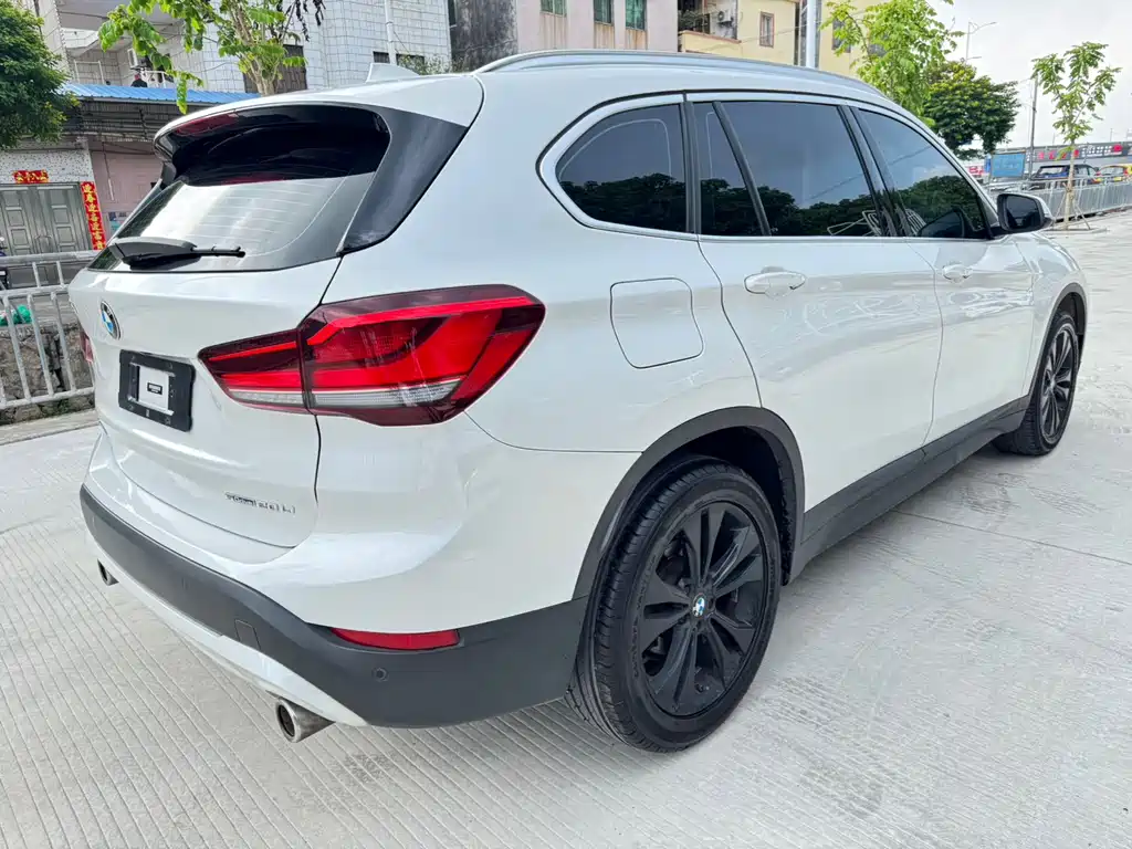 BMW X1 2021 — фото 4