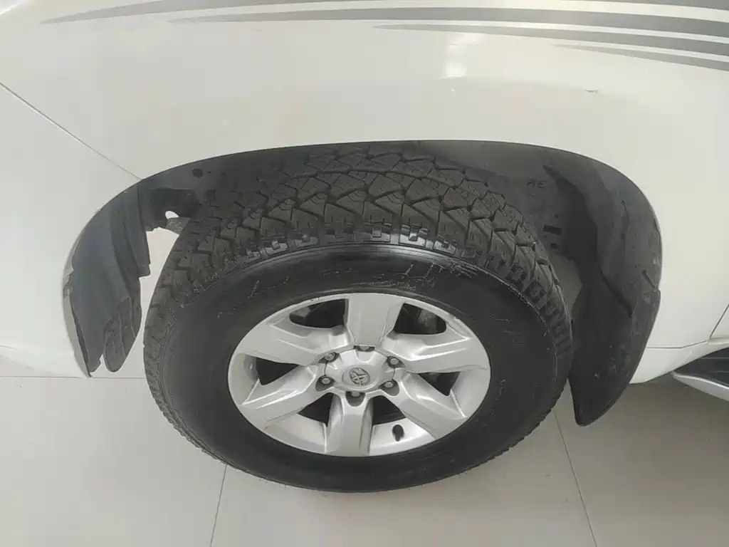 Toyota Prado 2016 — фото 23