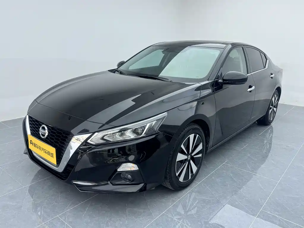 Nissan Teana 2023