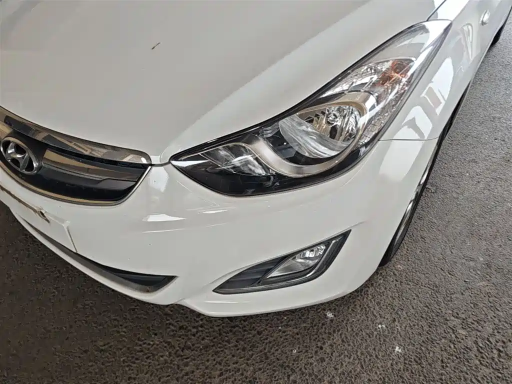 Hyundai Elantra Langdong 2015 — фото 24