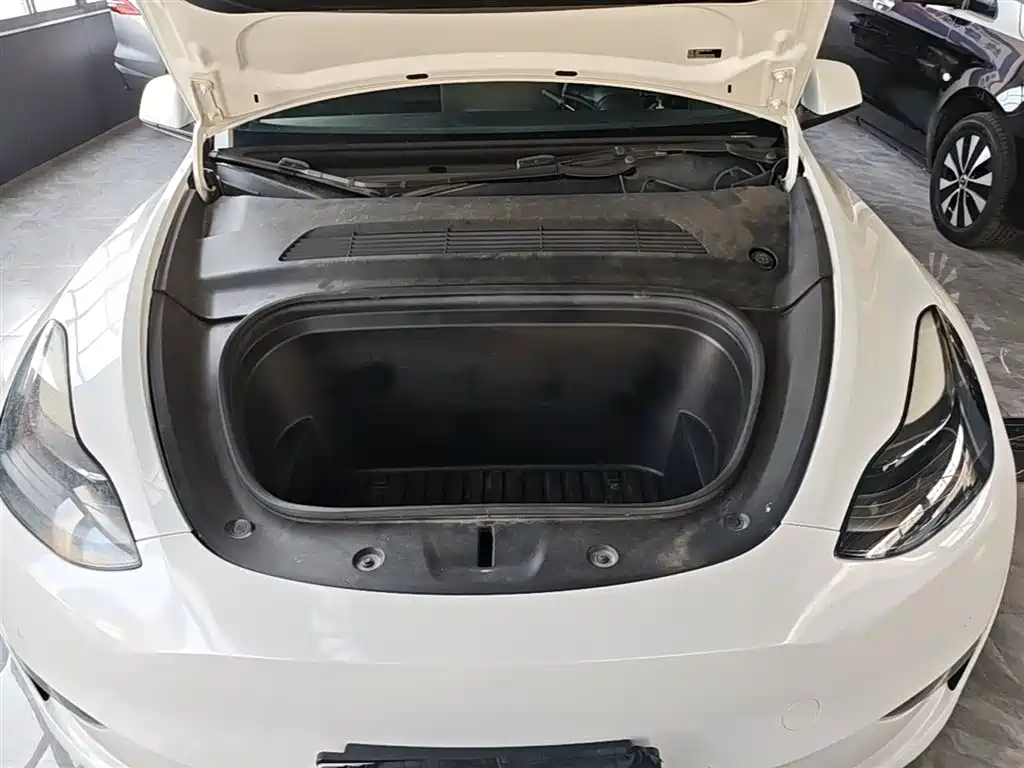 Tesla Model Y 2021 — фото 20