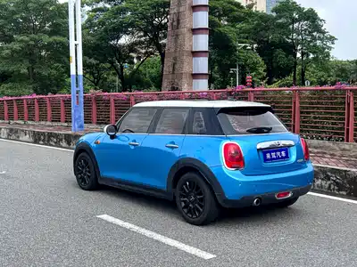 MINI MINI 2018