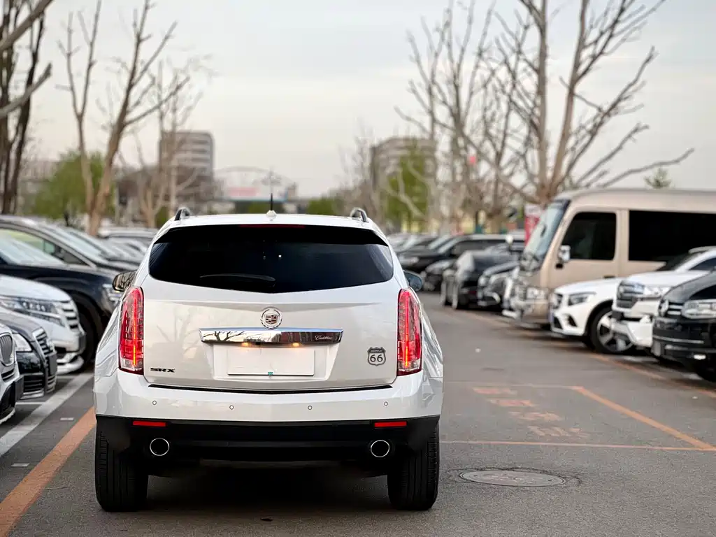 Cadillac SRX 2013 — фото 7