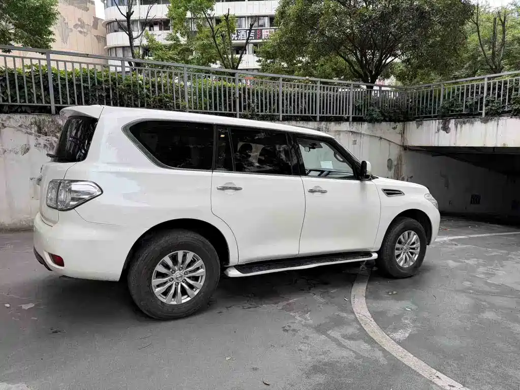 Nissan Patrol 2019 — фото 9