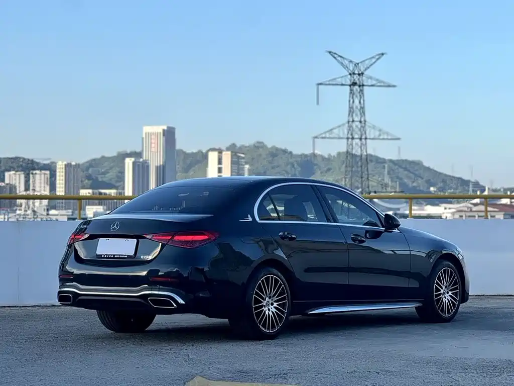 Mercedes-Benz C-Class 2022