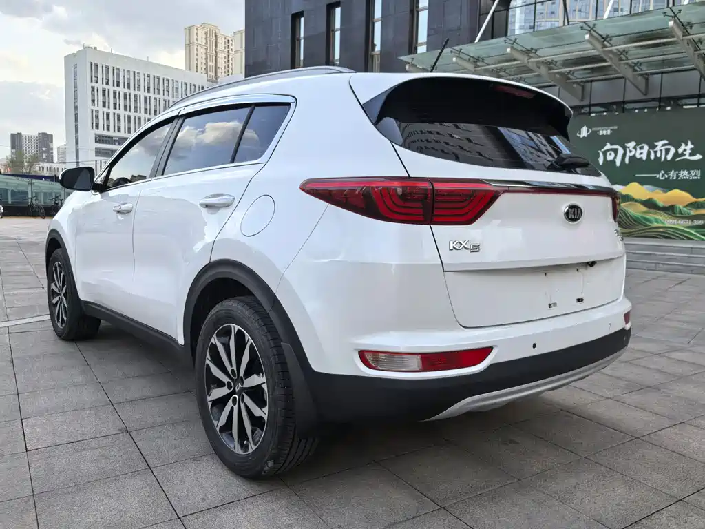 Kia KX5 2018 — фото 9