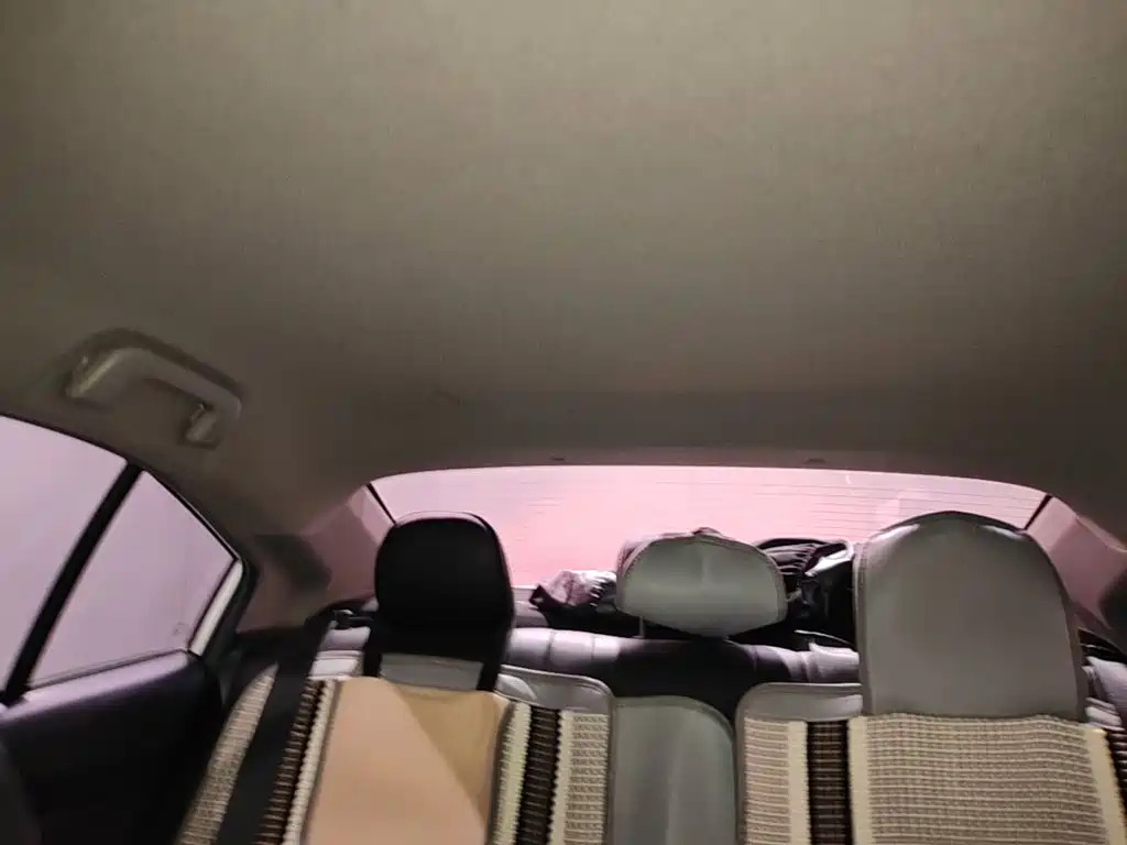 Toyota Yaris L 2019 — фото 18