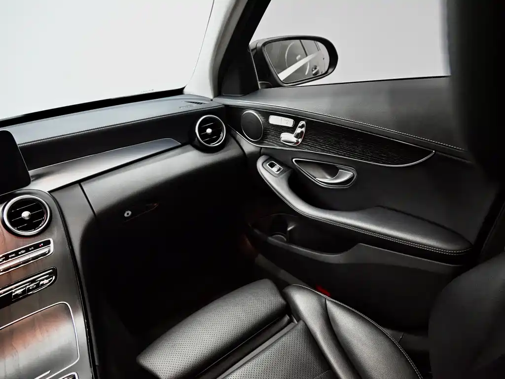 Mercedes-Benz C-Class 2021 — фото 10