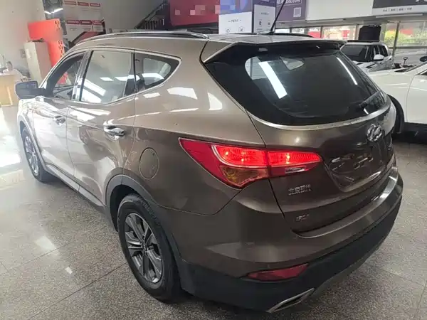Hyundai Santa Fe 2015