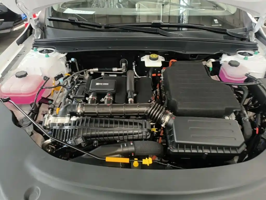 BYD Seal 05 DM-i 2026 — фото 20