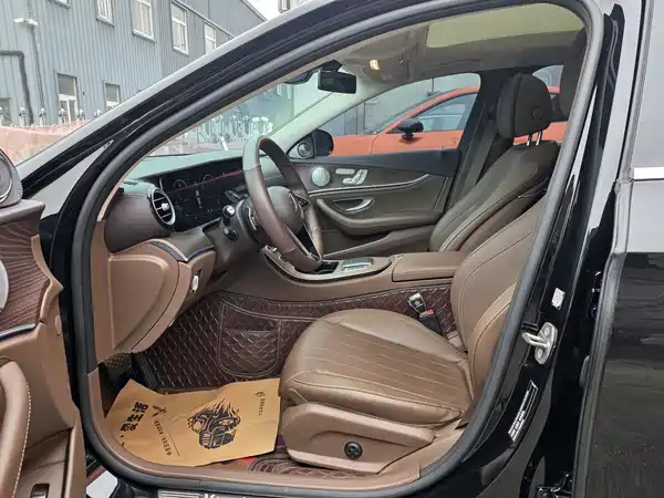 Mercedes-Benz E-Class 2023