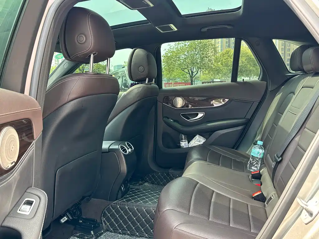 Mercedes-Benz GLC 2019 — фото 14