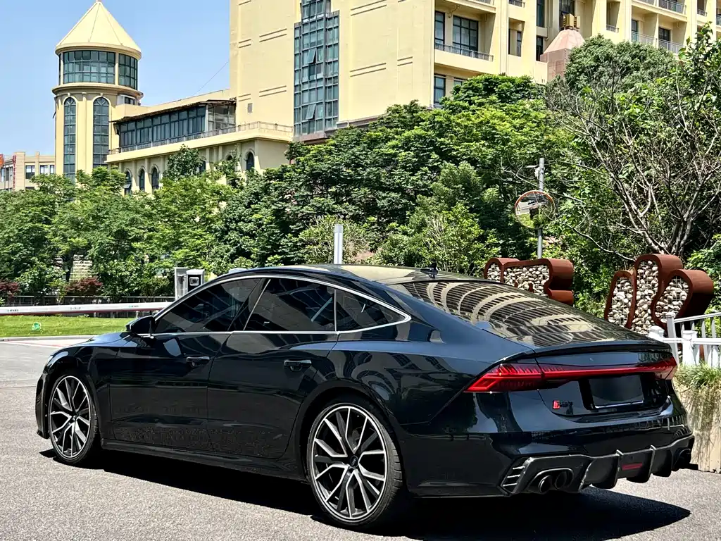 Audi A7 2020 — фото 13