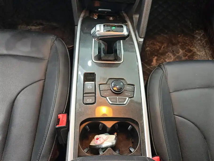 Haval H6 2018 — фото 16