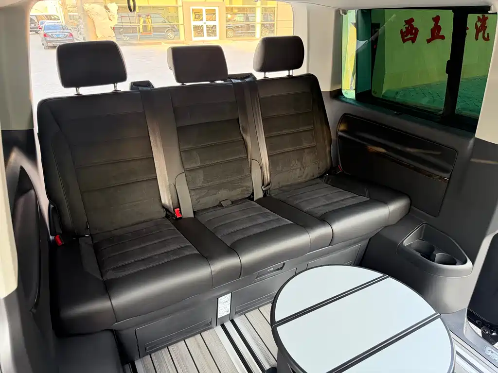 Volkswagen Multivan 2019 — фото 23