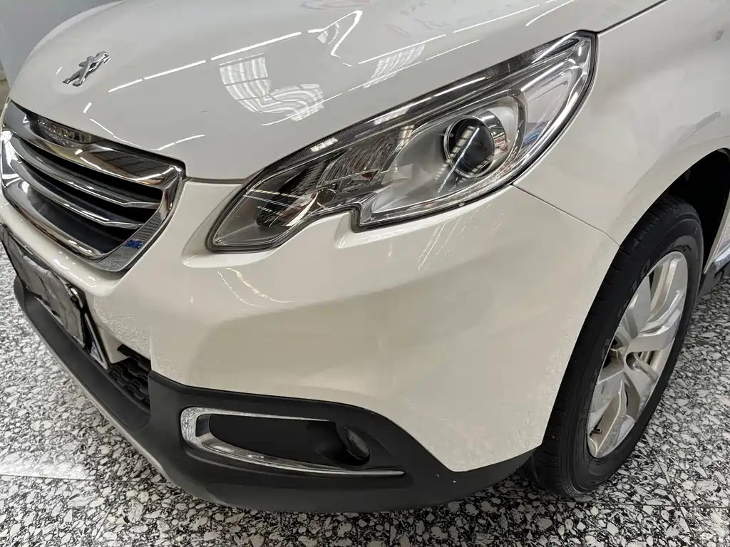 Peugeot 2008 2015 — фото 4