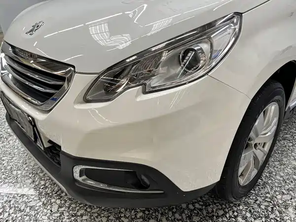 Peugeot 2008 2015
