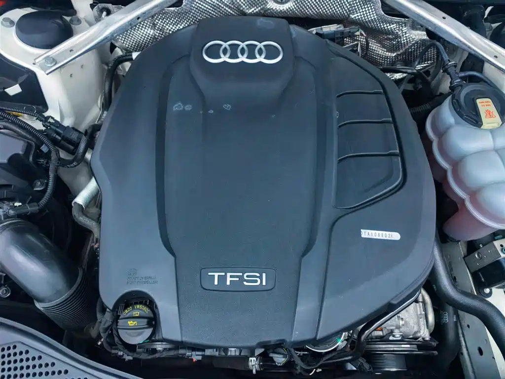 Audi A4L 2021 — фото 21