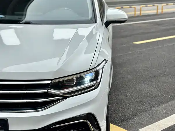 Volkswagen Tiguan L 2023