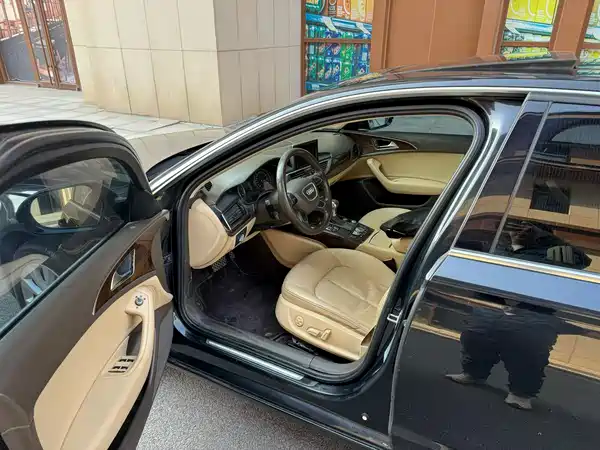 Audi A6L 2012