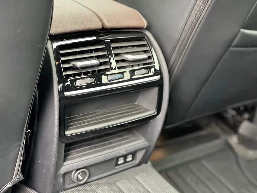 BMW 5 Series 2022 — фото 18