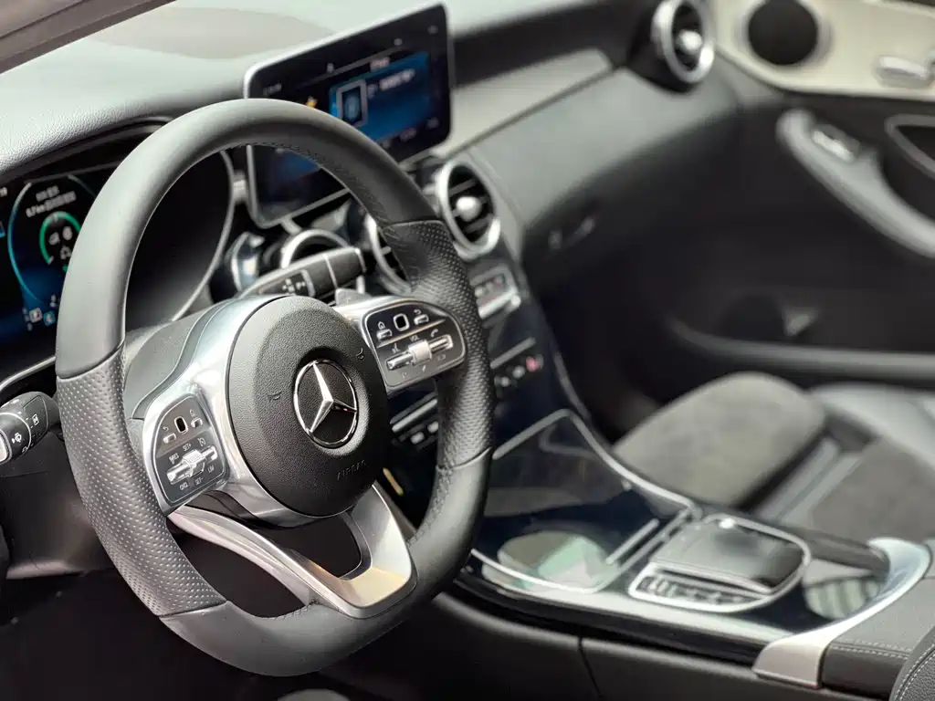 Mercedes-Benz C-Class 2019