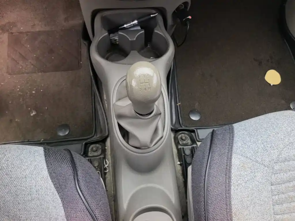 Nissan Sunny 2015 — фото 14