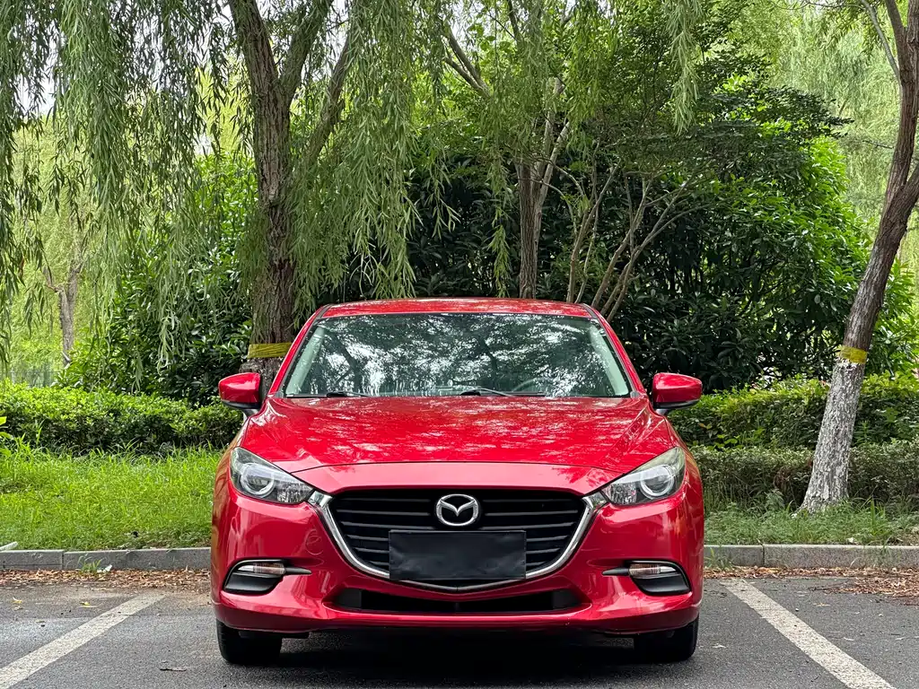 Mazda 3 Axela 2017 — фото 2