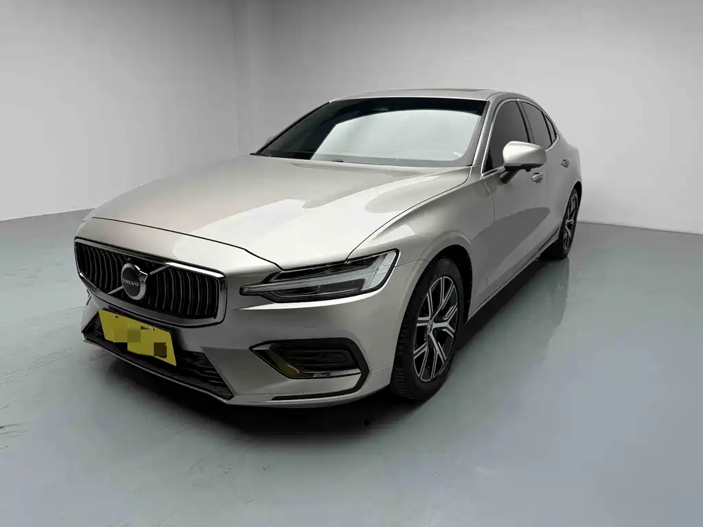 Volvo S60 2022
