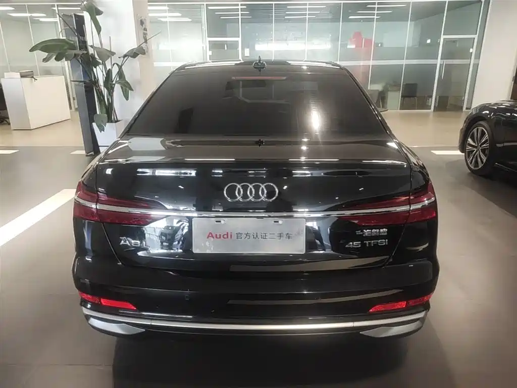 Audi A6L 2023 — фото 10