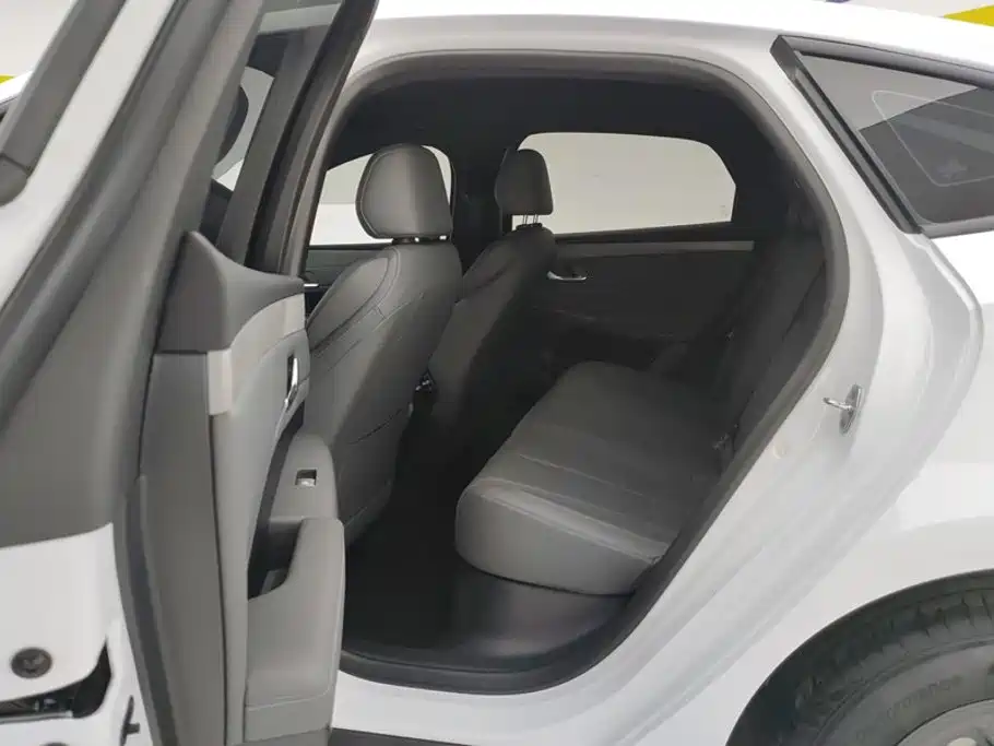 BYD Qin PLUS 2025 — фото 11