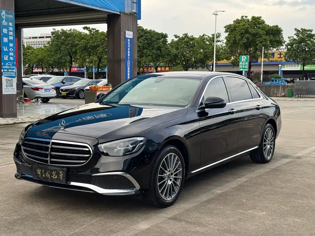 Mercedes-Benz E-Class 2022