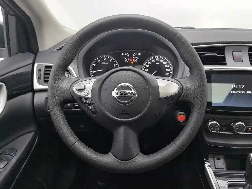 Nissan Sylphy 2019 — фото 11