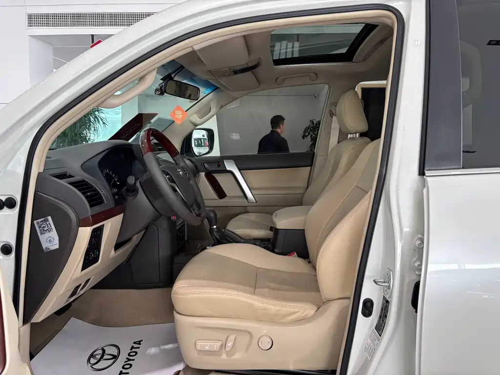 Toyota Prado 2018 — фото 10