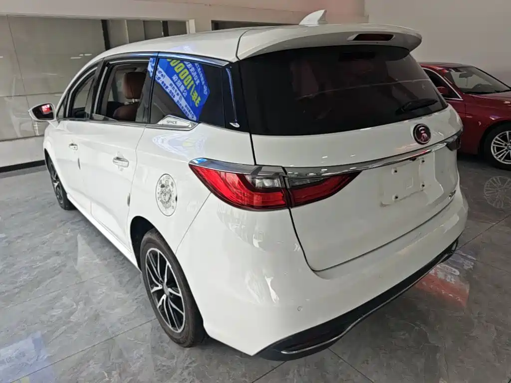 BYD Song MAX 2018 — фото 5