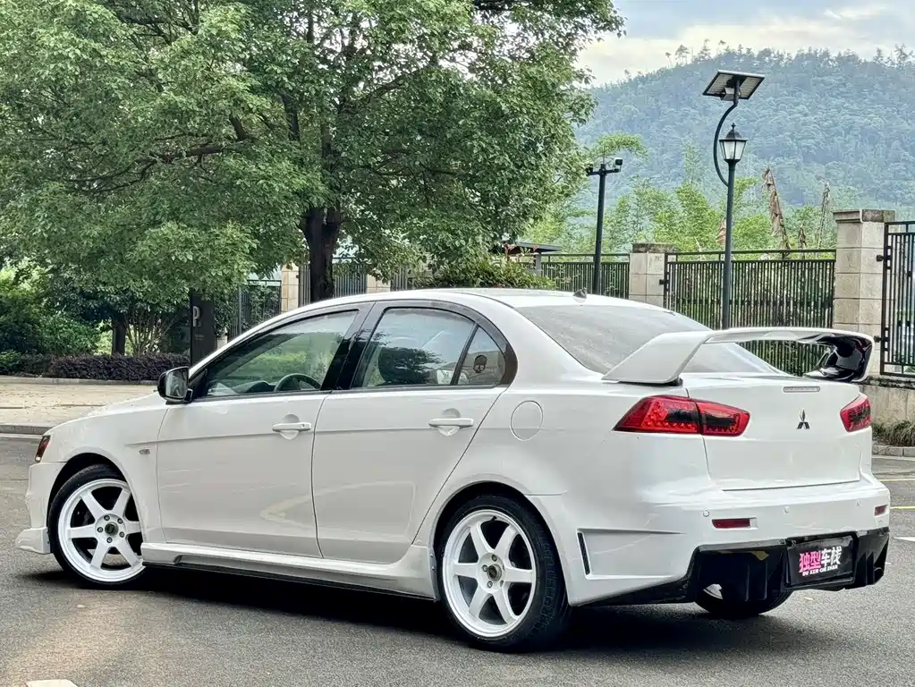 Mitsubishi Lancer EX 2013 — фото 11
