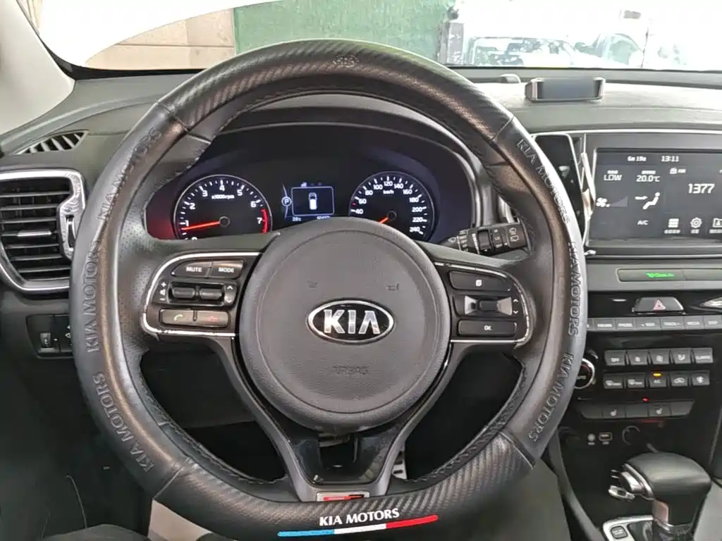 Kia KX5 2017 — фото 11