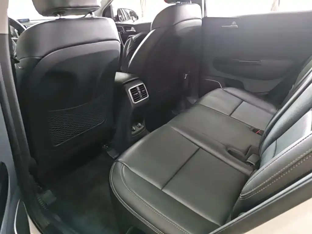 Kia KX5 2017 — фото 17