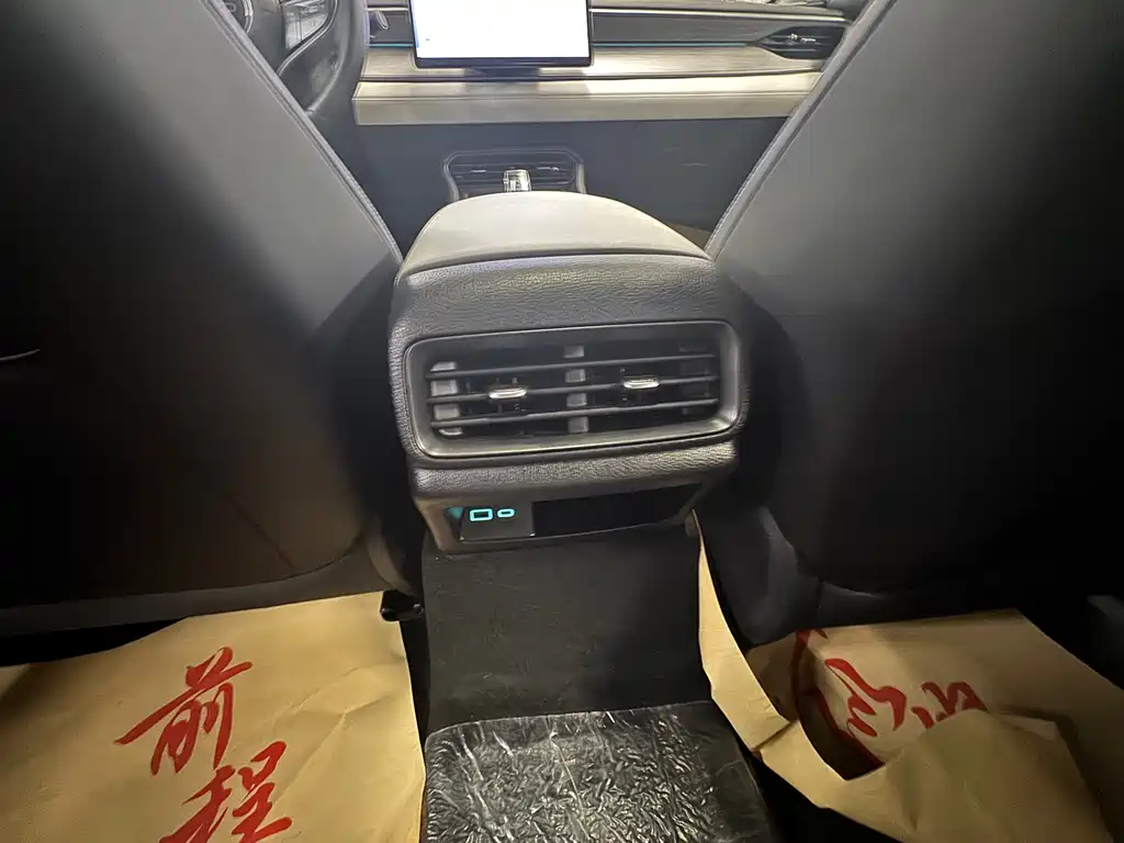 BYD Seal 05 DM-i 2025 — фото 22