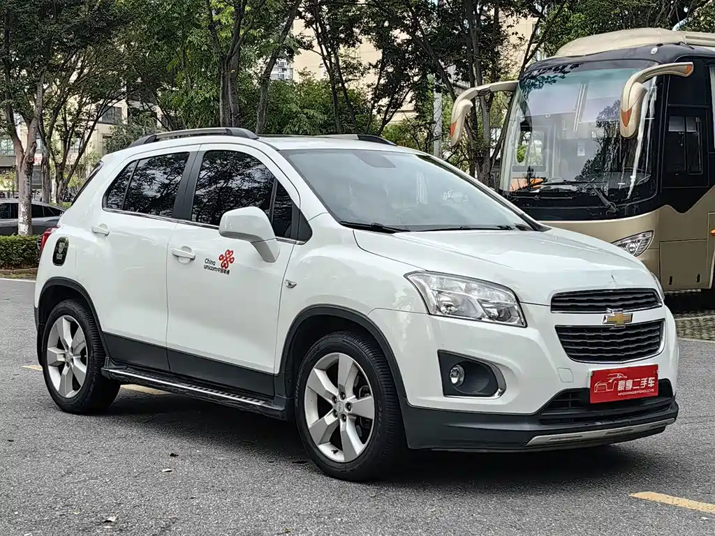 Chevrolet Trax 2015 — фото 3
