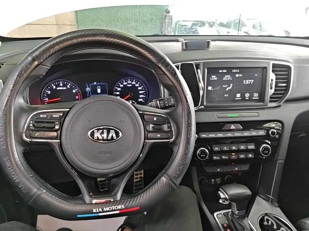 Kia KX5 2017 — фото 10