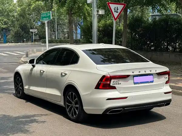 Volvo S60 2020