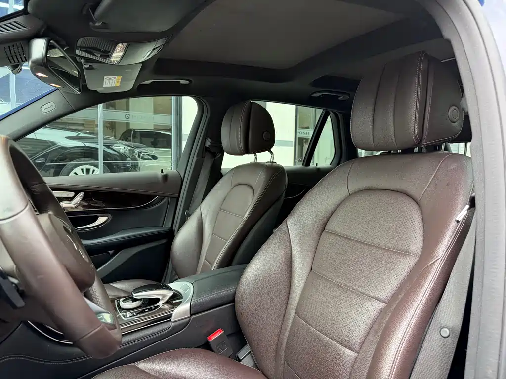 Mercedes-Benz GLC 2018 — фото 10