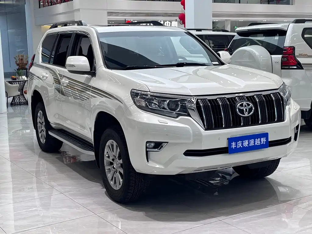 Toyota Prado 2018 — фото 3