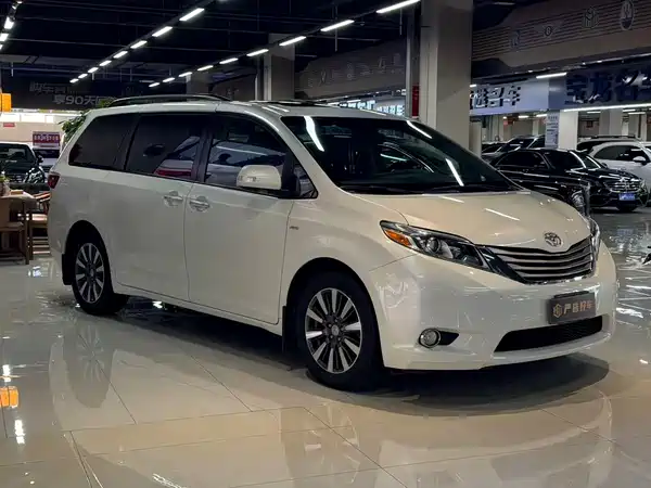 Toyota Sienna 2017