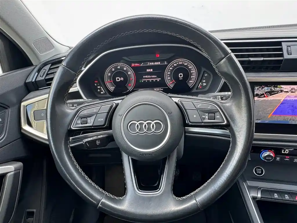 Audi Q3 Sportback 2023 — фото 16